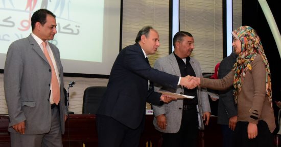 صور .. محافظ الإسكندرية يدشن عمل لجان المساءلة المجتمعية ببرنامج تكافل وكرامة