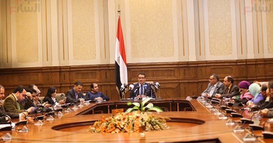 المتحدث باسم البرلمان يصارح الرأى العام: أصدرنا 323 قانونا حتى الآن بغرض التنفيذ ليس الهتاف.. صلاح حسب الله: مصلحة الناس تحركنا ولا نخضع لأحد.. ويؤكد: نحسم أمر عضوية "الشوبكى" بدور الانعقاد الحالى