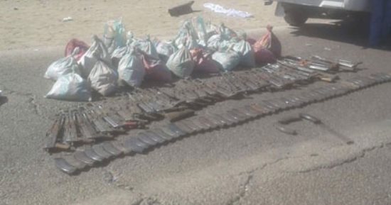 ننشر تفاصيل ضبط 32 بندقية آلية و40 ألف عيار نارى بقنا مهربة من السودان (صور)