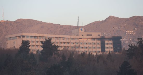 باكستان تدين هجوما إرهابيا استهدف فندقا فى كابول