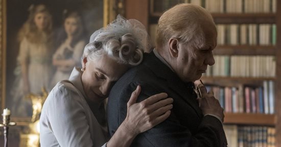 فيلم Darkest Hour يفوز بجائزة أفضل مكياج وPhantom Thread أفضل أزياء     