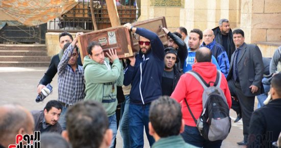 نجوم مسرح مصر يودعون والد أوس أوس