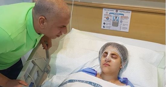 وائل جمعة ينشر صورة ابنته فى المستشفى.. ويعلق: ألف سلامة عليكى يا بيبو