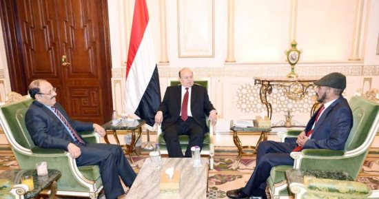 الأخ غير الشقيق لعلى عبد الله صالح يلتقى عبد ربه منصور فى الرياض