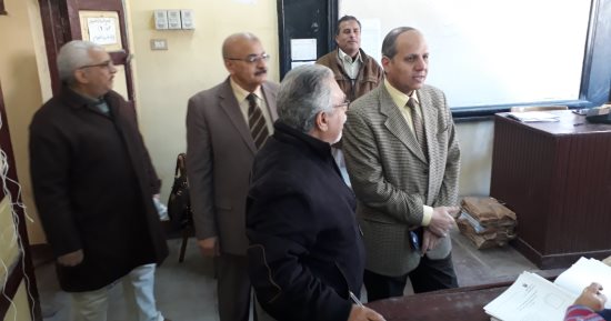 وكيل تعليم الفيوم يتفقد أعمال كنترول الشهادة الإعدادية