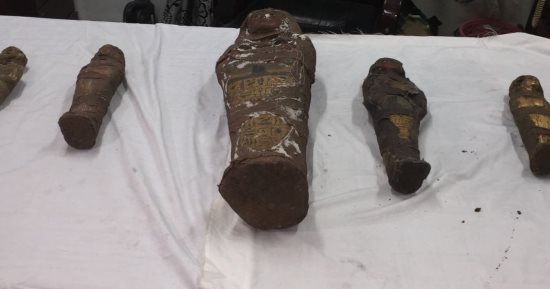 القبض على تاجر ونجله بحوزتهما 5 تماثيل يشتبه فى أثريتها بسوهاج
