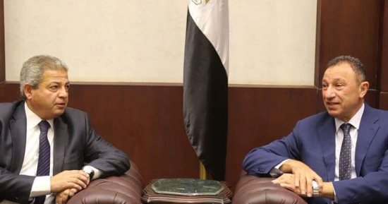 وزير الرياضة يلتقى رئيس النادى الأهلى