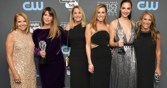 زهير مراد ونعيم خان مصمما أزياء تركا بصمتهما على فساتين Critic Choice Awards 2018