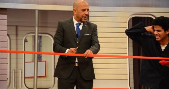 أشرف عبد الباقى: مشروعى الجديد مزيج بين المسرح والاستاند آب كوميدى 