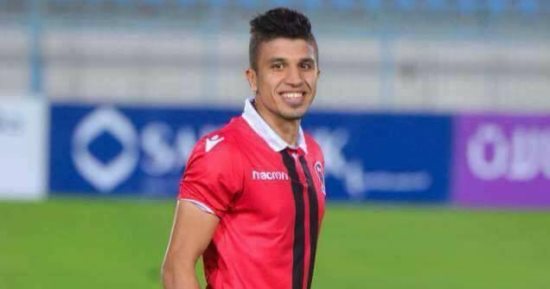 سموحة ينافس الزمالك على ضم مدافع إف سى مصر