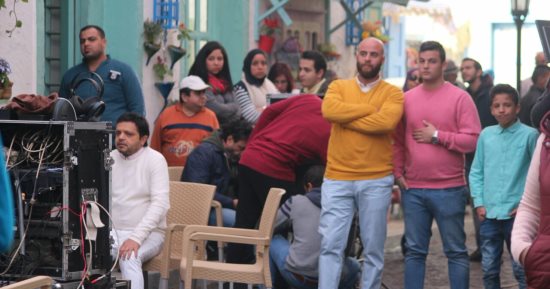 صور.. شاهد ديكور مسلسل محمد هنيدى فى "أرض النفاق"