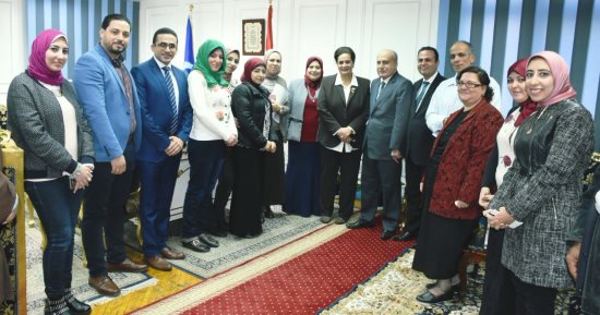 صور.. تعرف على شروط صرف الأدوية لغير القادرين بـ"الصيدلية المجانية"