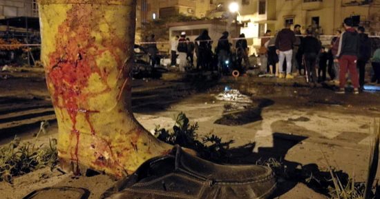 إصابة مصرى آخر فى تفجير بنغازى وحفتر يصدر تعليماته بتركيب كاميرات بالمساجد 