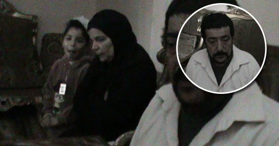 حتى لا ننسى جرائم الإخوان.. أسرة محمد أبو الفرح شهيد دمياط تروى بطولاته.. والده: ابنى استشهد فى معركة حق الشهيد بالشيخ زويد.. ولم يتبق منه سوى الموبايل تسلمته والدته.. ويؤكد: قتل 23 إرهابيا حتى انتقموا منه
