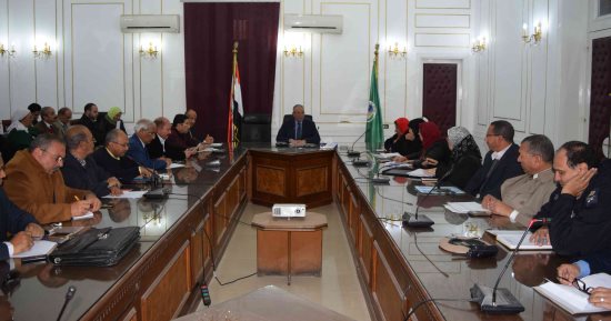 محافظ المنيا :بدء فعاليات المرحلة الثالثة للجنة تنمية جنوب الوادى