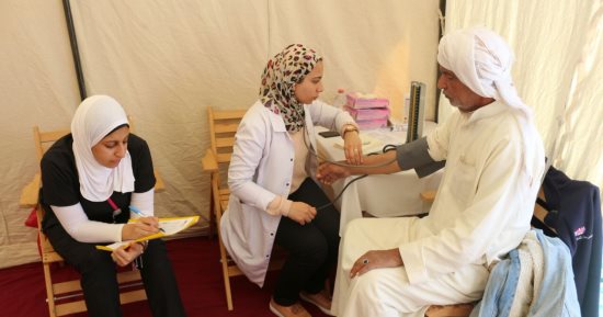 "صحة الإسكندرية": علاج 1403 مرضى مجانًا فى قافلة صحية بقرى أبيس
