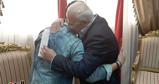 من التضحية بالروح للتفريط فى شقى العمر.. حكايات تؤكد أن المصريين "جدعان"