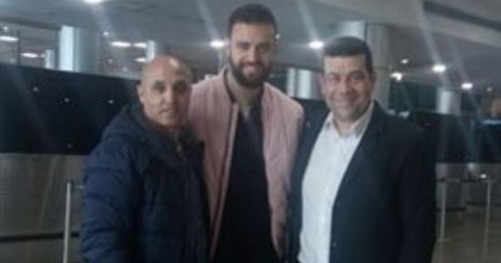 حمدى النقاز يصل القاهرة للانضمام للزمالك