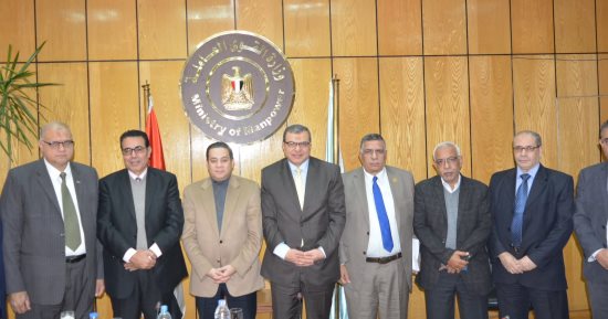 وزيرا القوى العاملة وقطاع الأعمال يبحثان تطوير شركات قطاع الأعمال العام