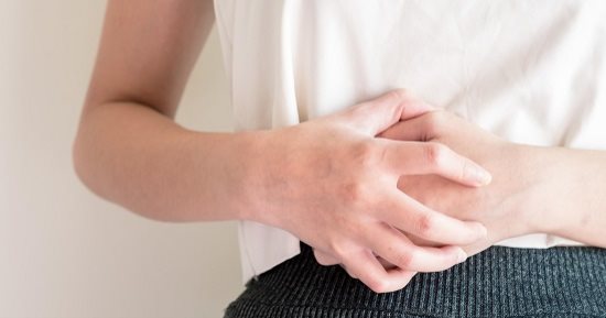 اسباب التهاب المرارة تشمل تليف الأوعية الدموية وتجمع الحصوات