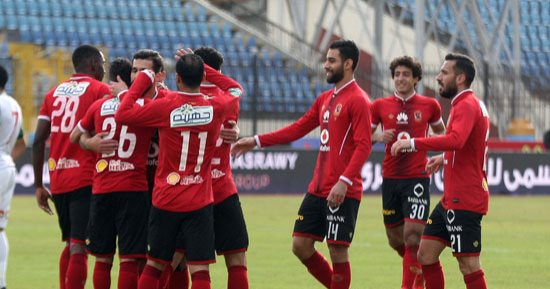 "أمواج" الأهلى تُغرق الرجاء بثلاثية فى "عز البرد"