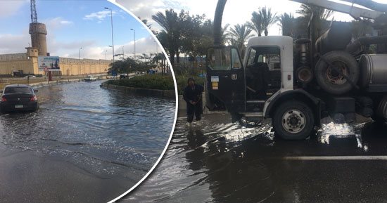 ​​صور.. الأمطار تغرق الطرق الرابطة بين المحافظات.. مساعد الوزير للمرور يناشد بمنع القيادة بسرعات جنونية.. وطوارئ فى غرف إدارات المرور للتعامل مع الأمطار.. المرور: تخصيص أرقام ساخنة للإبلاغ عن تراكمات المياه