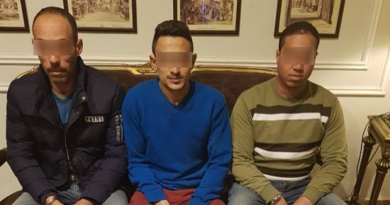 مباحث القاهرة تضبط 3 عاطلين وراء سرقة 50 ألف جنيه من شركة بمدينة نصر