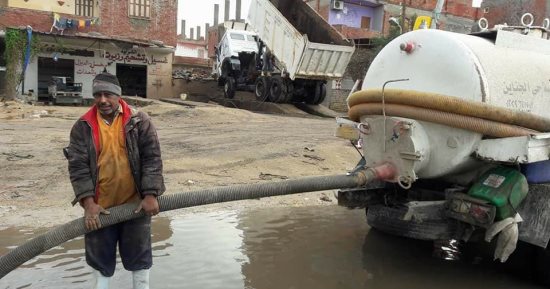 صور.. سقوط أمطار على السويس والمحافظ يرفع درجة الاستعداد.. ونقيب الصيادين يحذر