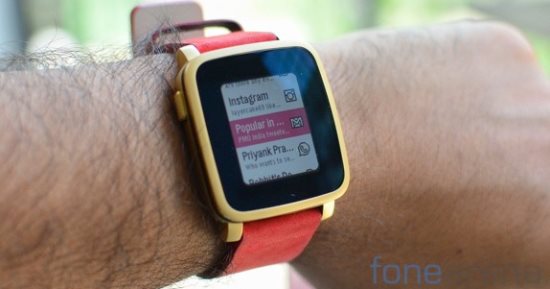 Fitbit تنهى دعم ساعاتها الذكية Pebble بحلول 30 يونيو