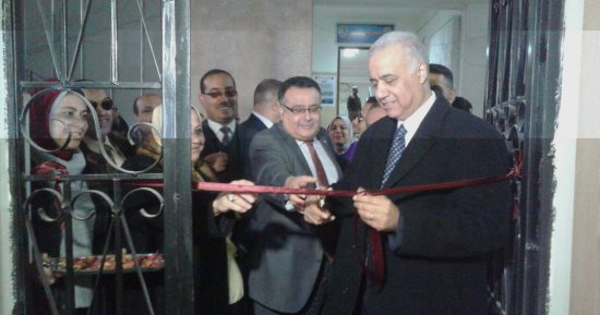 صور .. رئيس جامعة الإسكندرية يفتتح وحدة مناهضة العنف ضد المرأة