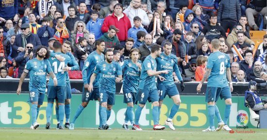 فيديو.. رونالدو يقود ريال مدريد للتفوق على فالنسيا 2 / 0 بالشوط الأول