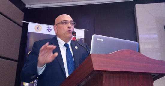 أستاذ جراحة العمود الفقرى: الأسمنت الطبى حائط صد ضد انتشار أورام الفقرات