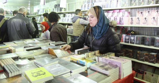 اليوم .. مصر للطيران تنظم ندوة لتأهيل وتدريب الشباب بمعرض الكتاب