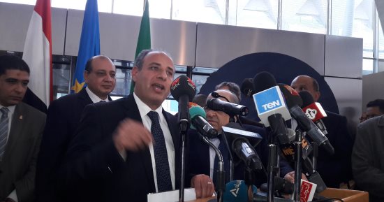 صور  .. افتتاح معرض " العرب أوروبا " بمكتبة الاسكندرية 