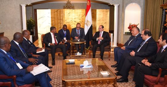 الرئيس السيسي يبحث تطوير العلاقات الثنائية مع نظيره الأنجولى