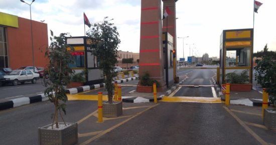 سيولة مرورية بجميع الطرق المؤدية إلى مطار القاهرة الدولى