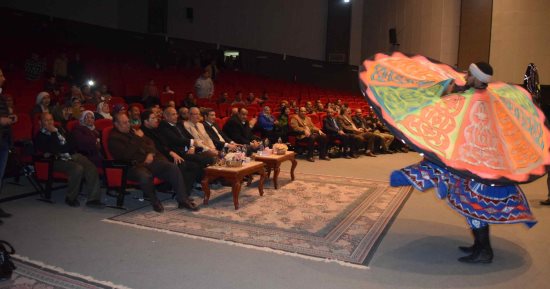 صور.. عرض فنى لفرقة المولوية بالمنيا بفعاليات لجنة تنمية جنوب الوادى