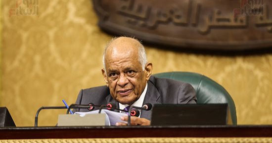 على عبد العال: ينتقد إطالة بعض النواب فى إلقاء الكلمة بالجلسة العامة (صور)