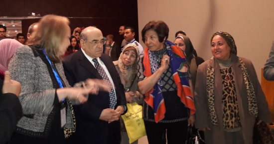 مصطفى الفقى يفتتح معرضا للفن التشكيلى ضد التمييز
