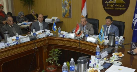 محافظ دمياط يتفقد أعمال الإنشاءات داخل الحرم الجامعى الجديد 