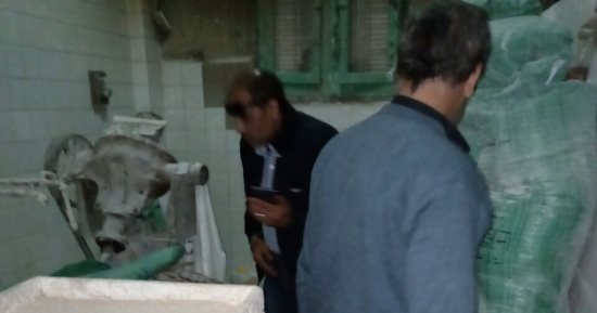صور .. تموين الأقصر تحرر 79 محضر ومخالفة تموينية فى حملات على المدن 
