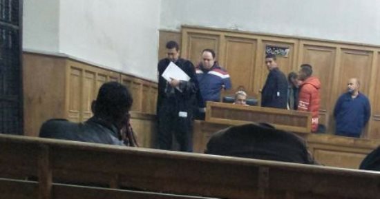"جنايات الجيزة" تقضى ببراءة الممثل مدحت تيخا من تهمة تعاطى المخدرات.. فيديو وصور