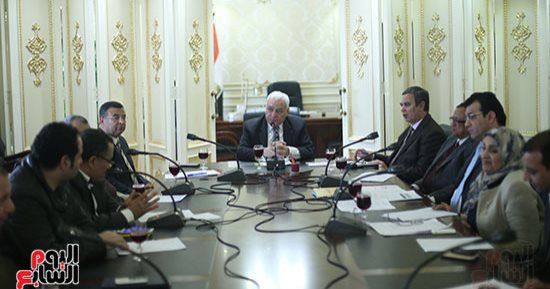 "دينية البرلمان" تطالب بزيادة موازنة الأزهر الشريف فى العام المالى الجديد