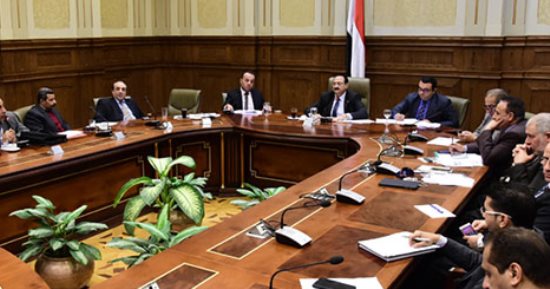 نائب بـ"نقل البرلمان" يكشف شروط ترخيص التوك توك بقانون المرور الجديد