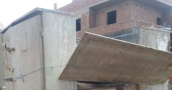 قارئ يحذر من وجود محول كهربائى بدون غطاء  فى البدرشين