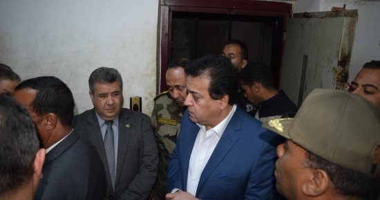وزير التعليم العالى يتفقد مصعد مستشفى جامعة بنها بعد مصرع وإصابة 11 شخصًا