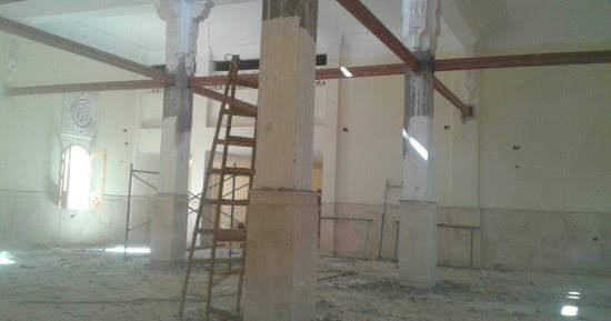 صور.. توقف الأعمال بمسجد تابع لأوقاف الوادى الجديد فى الداخلة منذ عامين