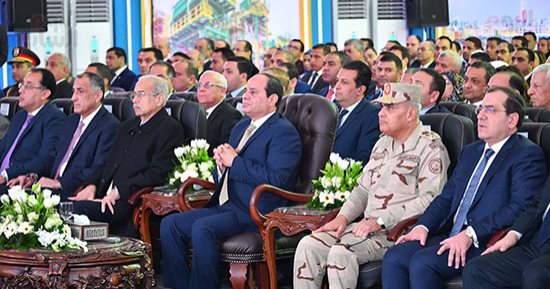 مصر فى عز الـ"ظهر".. الرئيس السيسي يشهد الاحتفال ببدء الإنتاج الرسمى لحقل ظهر للغاز الطبيعى.. المشروع يعادل 135% من احتياطى مصر من الزيت الخام.. والضخ يبدأ بـ350 مليون قدم مكعب تزيد إلى 1.7 مليار قبل نهاية 2018
