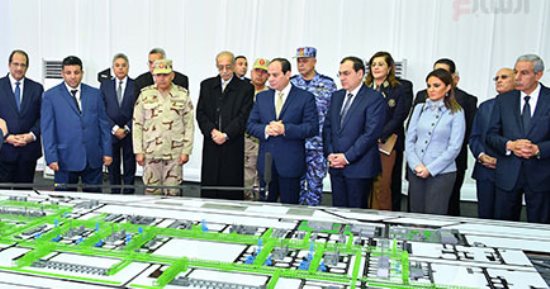 السيسى للمصريين: الاستقرار سبب نجاح حقل ظهر ومحدش يأخذكم فى سكة ويضيع بلدكم (صور)