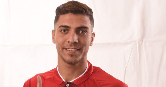 شاهد.. محمد شريف بقميص الأهلى 
